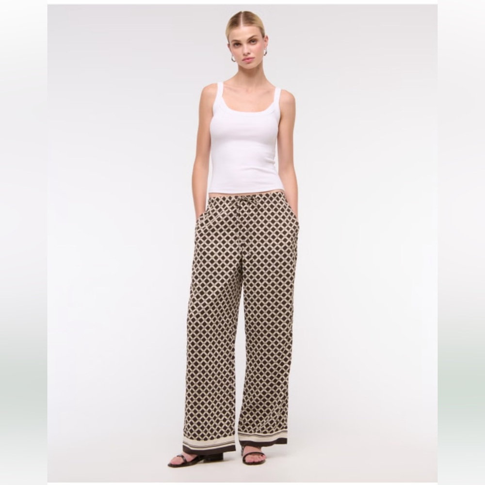 NWOT Abercrombie & Fitch Drapey Wide Leg Pull-On Pant